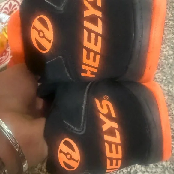 Heelys Black and Orange Kids Sneakers Size 4 - Picture 7 of 7